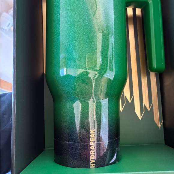 Hydropeak Voyager 42oz limited edition (wicked inspired ) - Picture 5 of 6